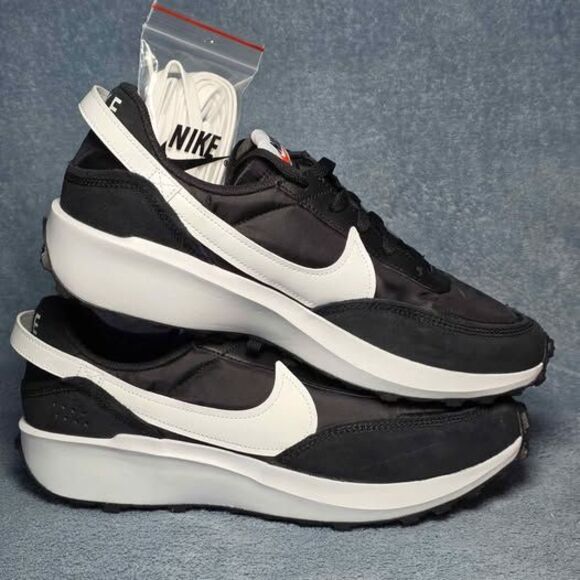 Nike Waffle Debut Black White Men\'s 11 or Women\'s 12.5